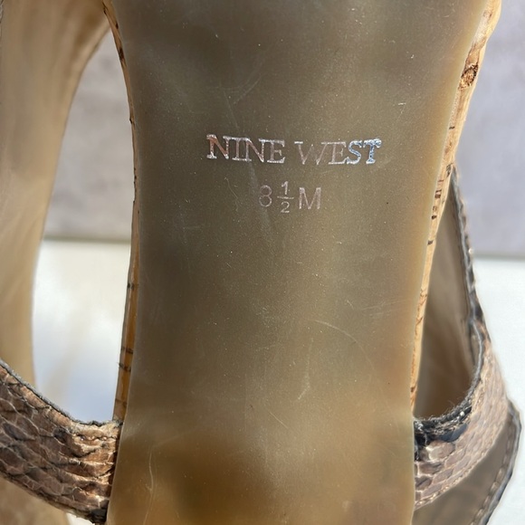 NINE WEST Snakeskin‎ Cork Bottom 4” Heels Crossover Straps Sandals Classic 8.5M - Picture 12 of 16